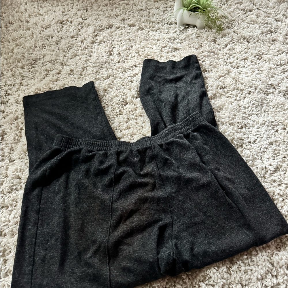 C.O. Daniel’s dark grey loungey stretchy casual house women’s comfy swea…